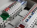 Prąd wrócił? Jak włączyć bezpieczniki i kiedy wezwać elektryka.