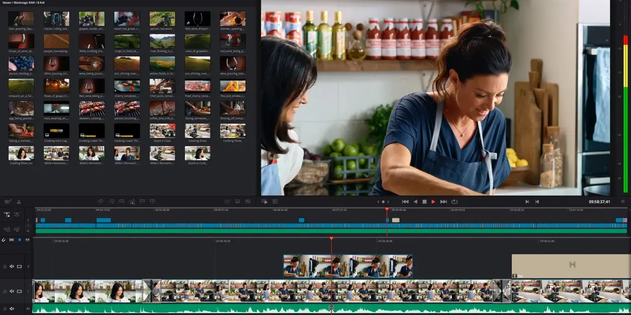 Program do montowania filmów, gdzie widać interfejs DaVinci Resolve. Dwie kobiety gotują w kuchni, a na dole widać oś czasu z klipami.