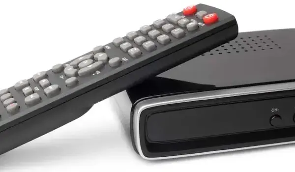 Podłącz dekoder DVB-T2 do starego TV bez HDMI? To prostsze niż myślisz!