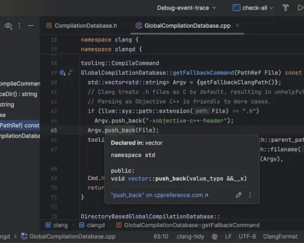 Widok kodu w CLion, gdzie funkcja `getFallbackCommand` jest podświetlona, a podpowiedź pokazuje jej deklarację w `std::vector`.