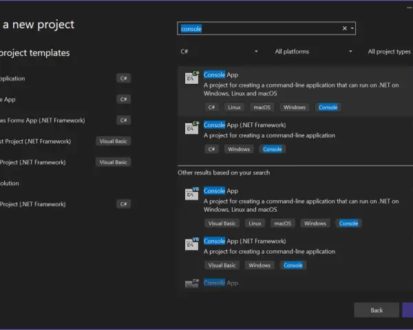 Wybór szablonu "Console App" w **Microsoft Visual Studio** do tworzenia aplikacji konsolowej.