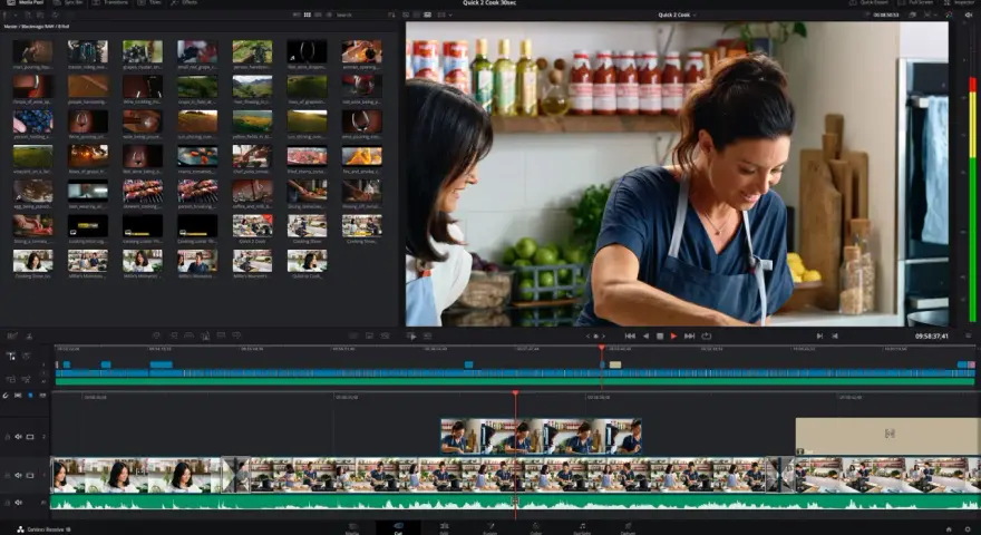 Program do montowania filmów, gdzie widać interfejs DaVinci Resolve. Dwie kobiety gotują w kuchni, a na dole widać oś czasu z klipami.